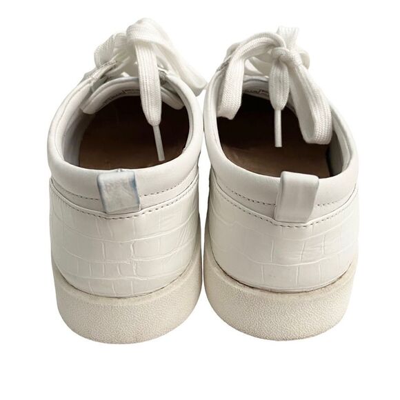 Vionic Winny Sneakers with Arch Support in White Size US 7.5 - Picture 10 of 12
